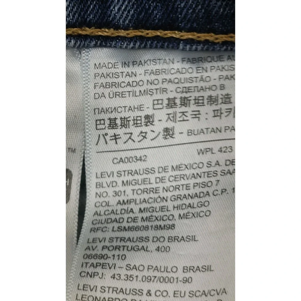 Levis levi 569